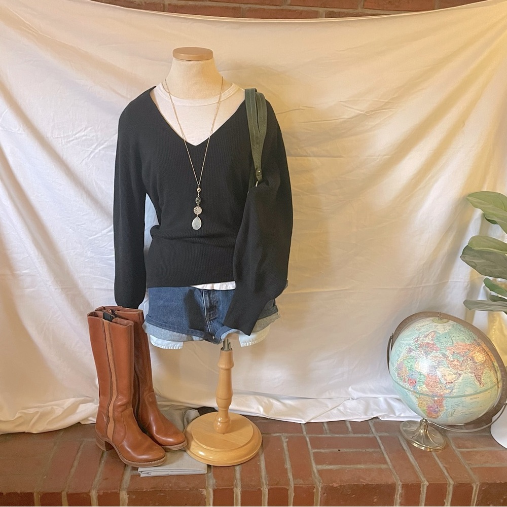 GAP Super Soft V-Neck Sweater